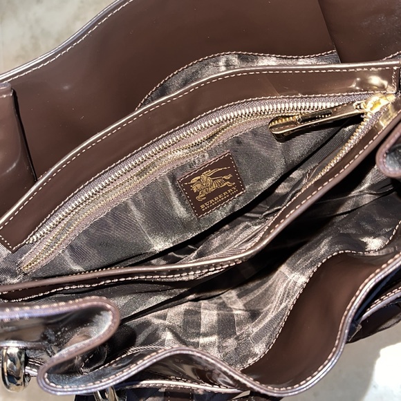 Burberry Bromley hobo bag in brown - Picture 5 of 8